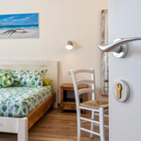 Dery Alghero Holiday Rooms Bagian luar foto
