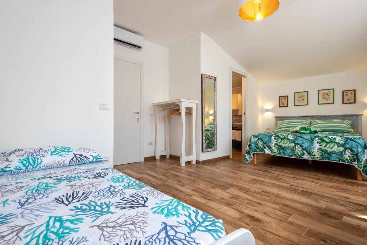 Dery Alghero Holiday Rooms Bagian luar foto