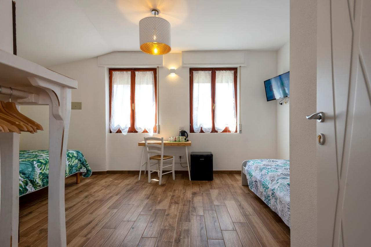 Dery Alghero Holiday Rooms Bagian luar foto