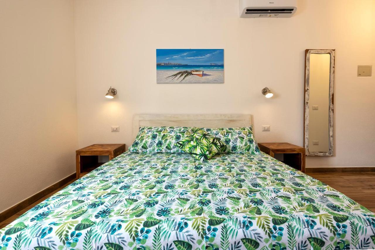 Dery Alghero Holiday Rooms Bagian luar foto