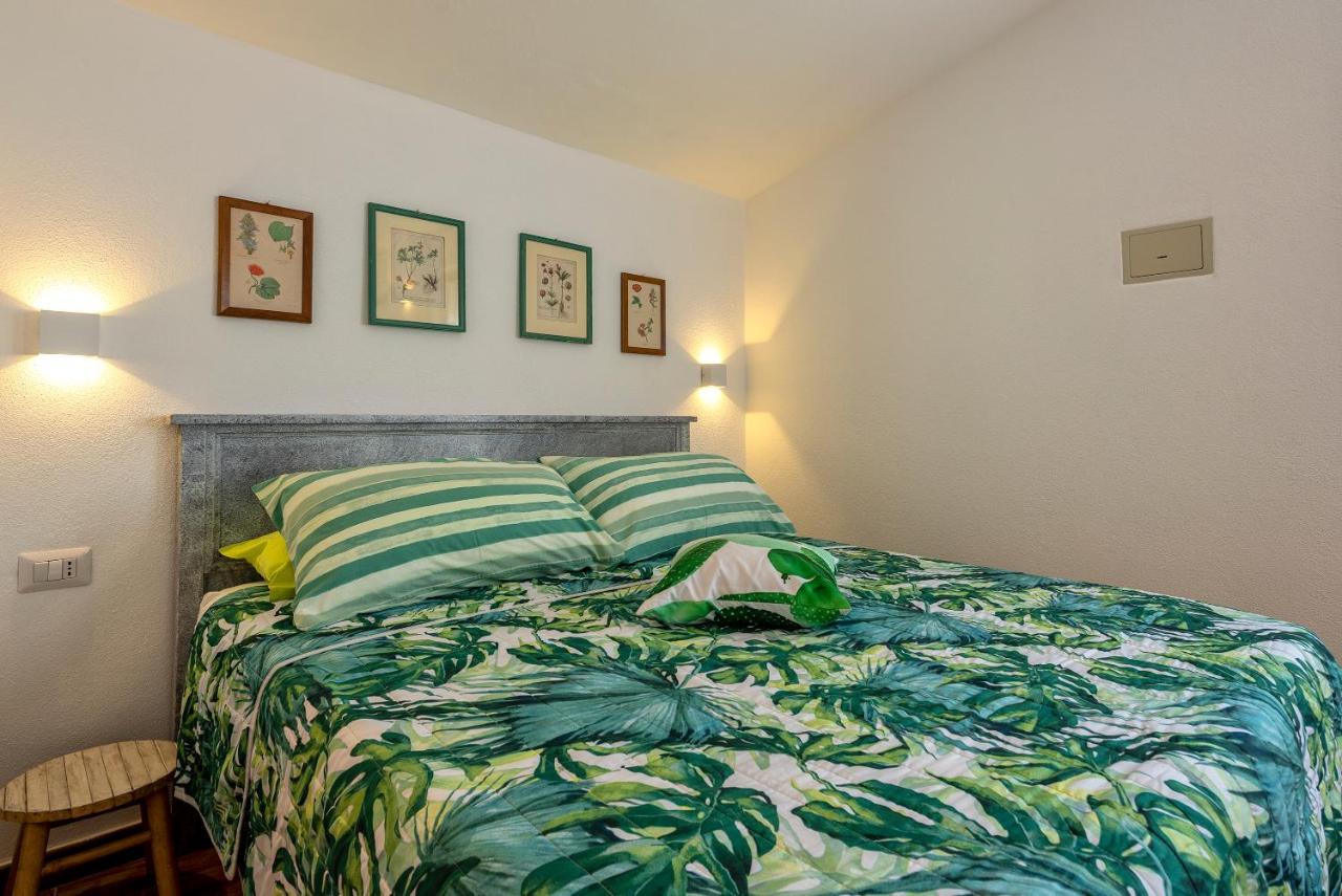 Dery Alghero Holiday Rooms Bagian luar foto