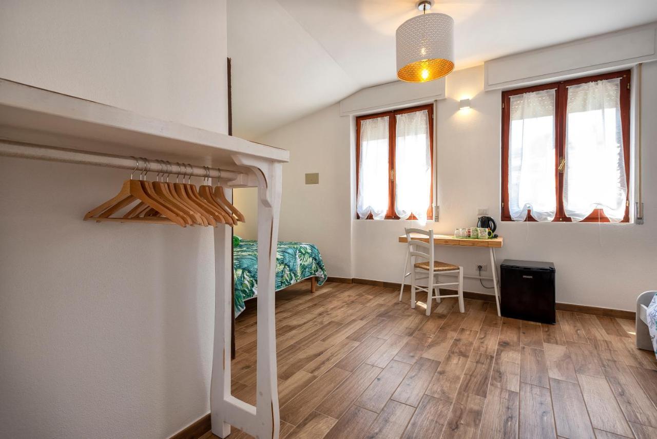 Dery Alghero Holiday Rooms Bagian luar foto