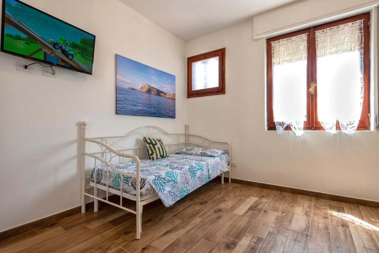 Dery Alghero Holiday Rooms Bagian luar foto