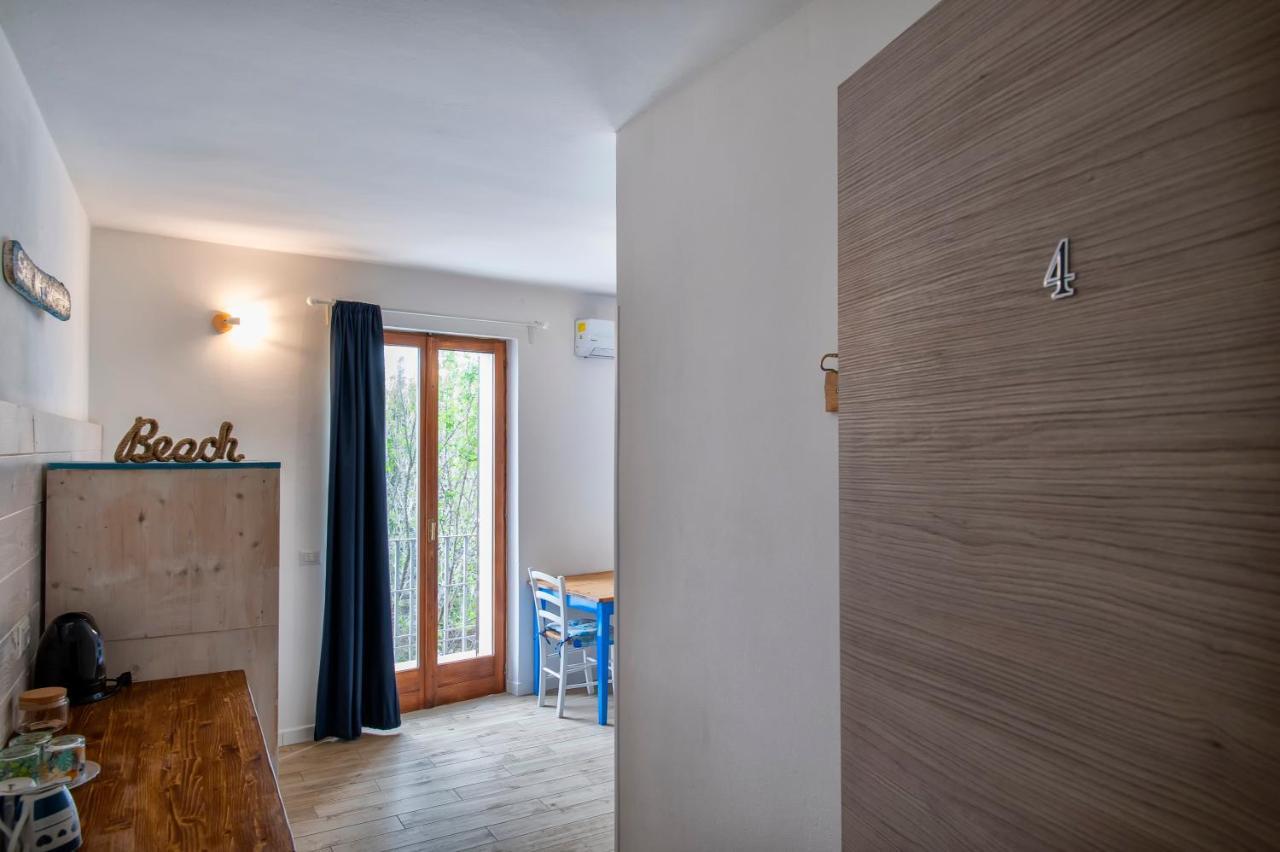 Dery Alghero Holiday Rooms Bagian luar foto